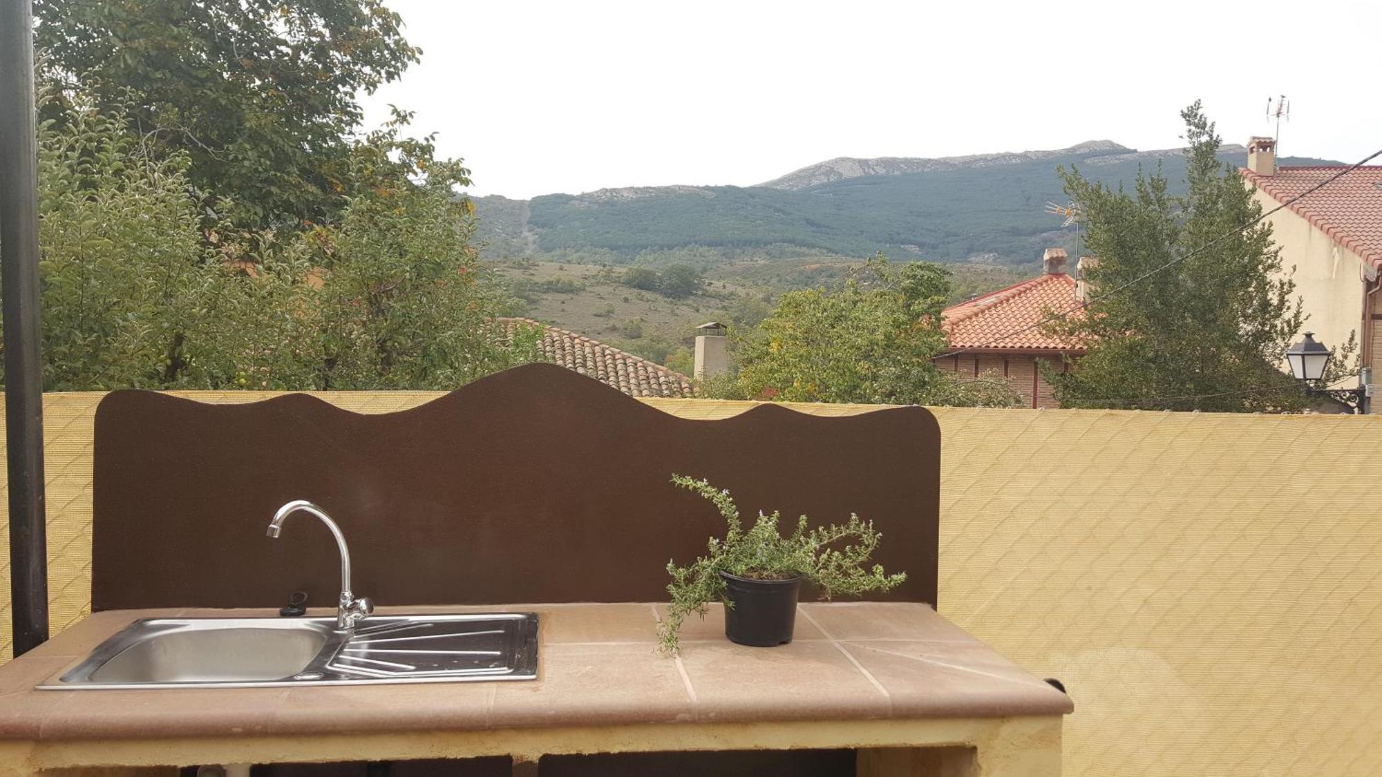 Madre Terra Guest House La Puebla de la Sierra Bagian luar foto